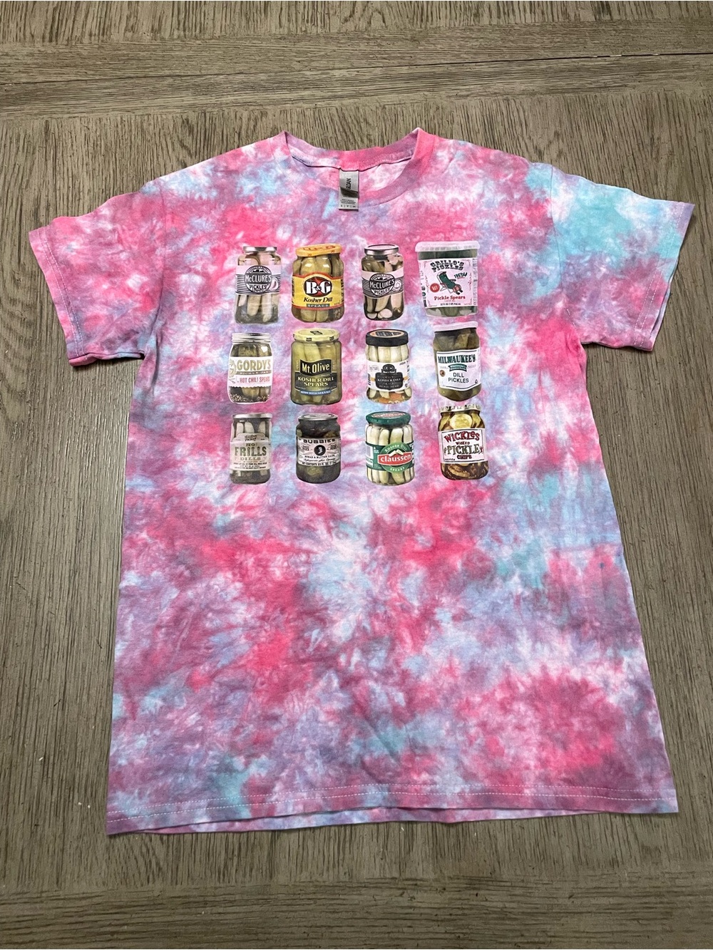 Gildan women’s tshirt, tie dye, pickles, small, like new!